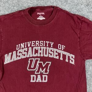 Jansport T-Shirt Mens S Maroon University of Massachusetts UMASS Dad Graphic